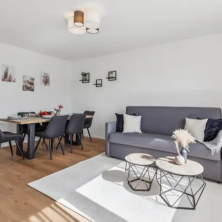 90qm, 3br, Balkon, Naehe Phantasialand Apartment Wesseling